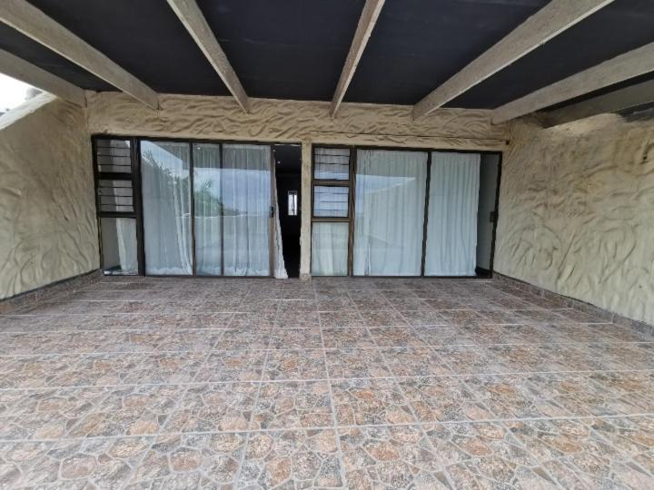 Arabella Apartment Durban Bagian luar foto